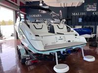 2026 Yamaha 222 S — detail view
