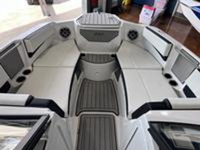 2026 Yamaha 222 S — photo 7 view