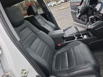 2021 Honda CR-V EX-L RW2H8MJNW — front three-quarter view