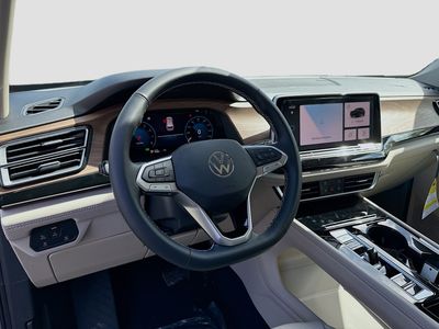 2026 Volkswagen Atlas — photo 9 view