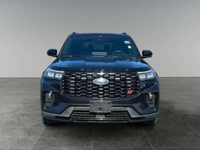 2025 Ford Explorer — side profile view