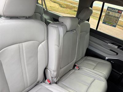 2024 Jeep Wagoneer L — photo 10 view