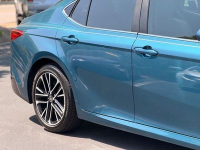 2025 Toyota Camry XLE — photo 8 view