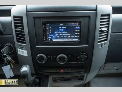 2012 Winnebago View Profile — photo 26 view
