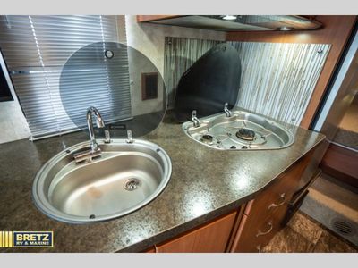 2012 Winnebago View Profile — photo 12 view