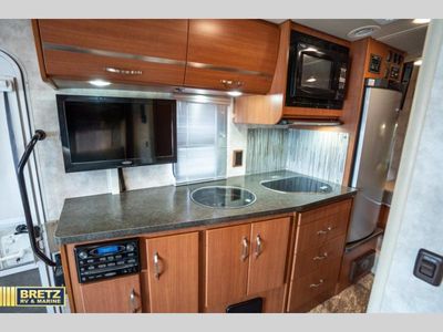 2012 Winnebago View Profile — photo 11 view