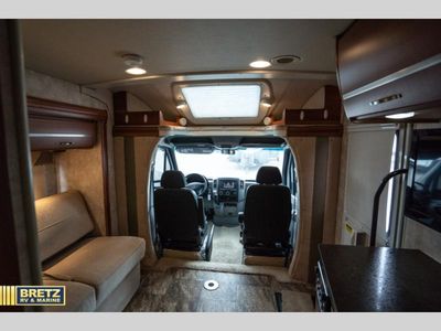 2012 Winnebago View Profile — photo 21 view