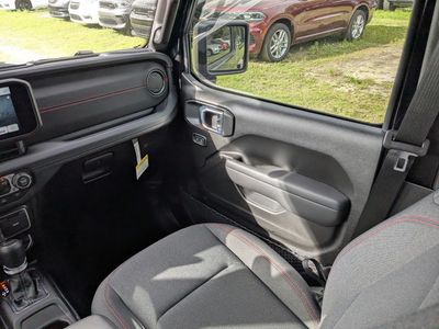2026 Jeep Gladiator — photo 17 view
