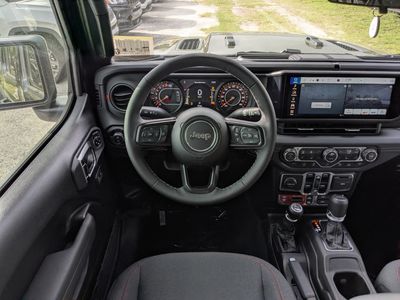 2026 Jeep Gladiator — photo 16 view