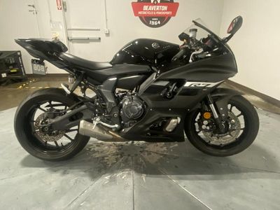 2024 Yamaha YZF-R7 - Photo 1