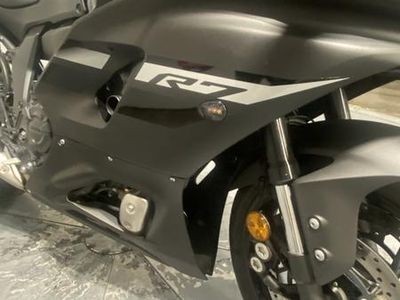 2024 Yamaha YZF-R7 - Photo 11
