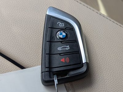 2021 BMW 5 Series - Photo 24