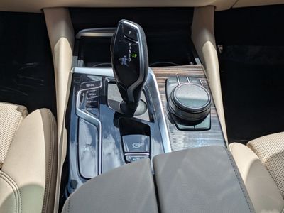 2021 BMW 5 Series - Photo 16