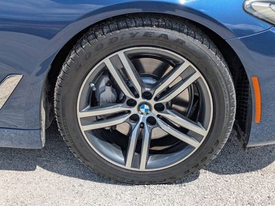 2021 BMW 5 Series - Photo 9