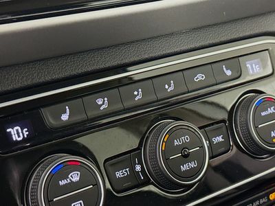 2023 Volkswagen Atlas — photo 21 view