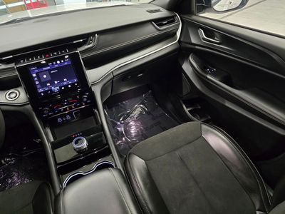 2023 Jeep Grand Cherokee — photo 35 view