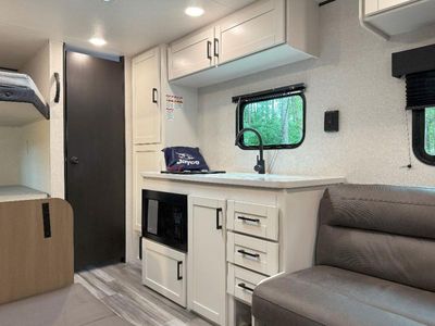 2026 Jayco Jay Flight SLX - Photo 9