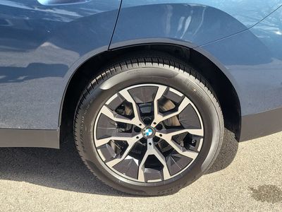 2026 BMW X3 — photo 9 view