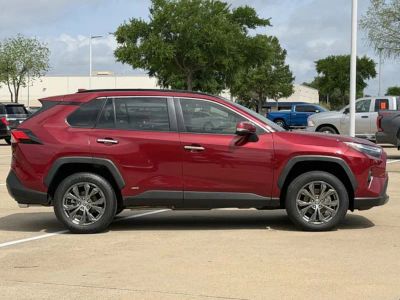 2024 Toyota RAV4 Hybrid - Photo 3
