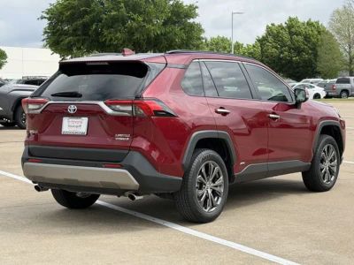 2024 Toyota RAV4 Hybrid - Photo 4