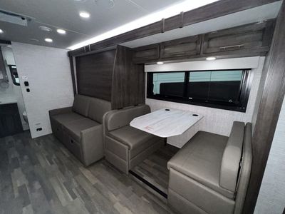 2025 Entegra QWEST SE - Photo 5