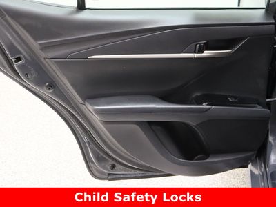 2025 Toyota Camry FWD - Photo 25