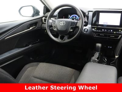 2025 Toyota Camry FWD - Photo 30