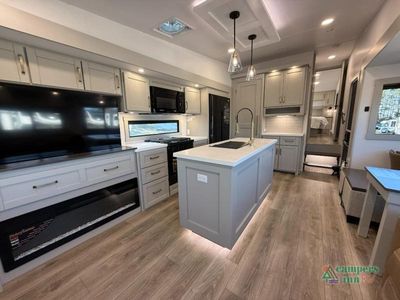 2026 Brinkley Model Z — photo 11 view