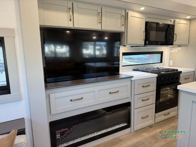 2026 Brinkley Model Z — photo 13 view