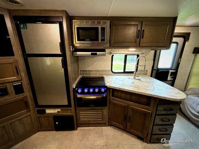 2020 Coachmen Apex Ultra-Lite — engine compartment view