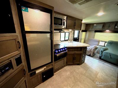 2020 Coachmen Apex Ultra-Lite — photo 12 view