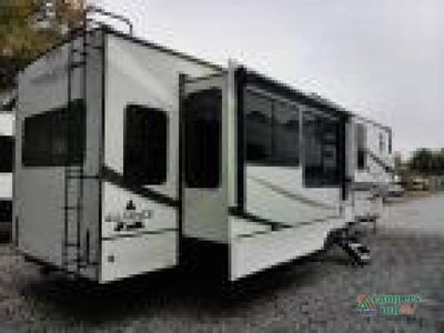 2025 Alliance RV Paradigm — photo 10 view