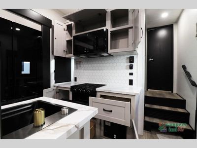 2026 Jayco Seismic - Photo 21