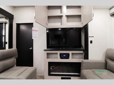 2026 Jayco Seismic - Photo 17