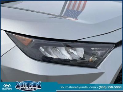 2021 Toyota RAV4 Hybrid - Photo 10