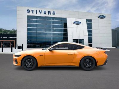 2026 Ford Mustang - Photo 4
