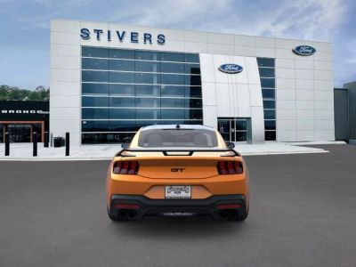 2026 Ford Mustang - Photo 6