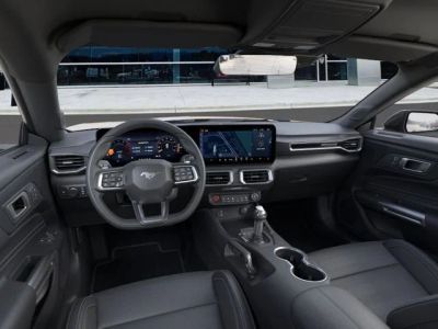 2026 Ford Mustang - Photo 9