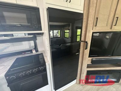 2024 Keystone RV Arcadia Super Lite — photo 19 view