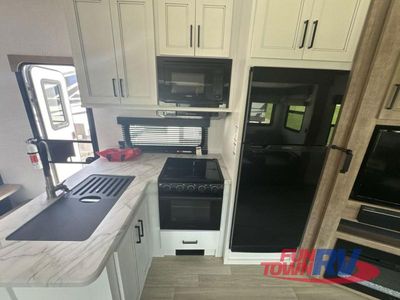 2024 Keystone RV Arcadia Super Lite — photo 15 view