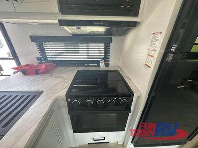 2024 Keystone RV Arcadia Super Lite — photo 17 view
