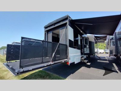 2025 Keystone RV Fuzion — photo 59 view