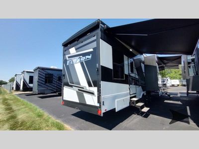 2025 Keystone RV Fuzion — photo 55 view