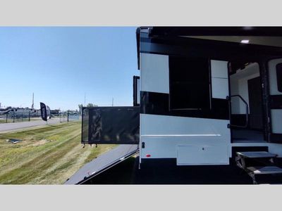 2025 Keystone RV Fuzion — photo 54 view
