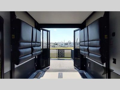 2025 Keystone RV Fuzion — photo 97 view