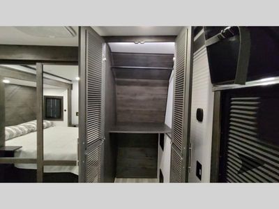 2025 Keystone RV Fuzion — photo 192 view
