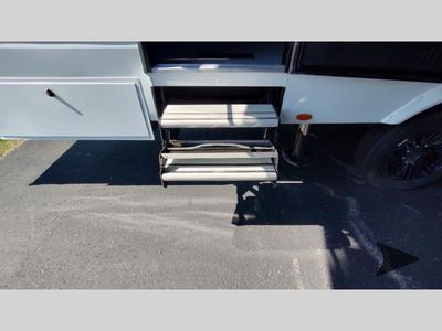 2025 Keystone RV Fuzion — photo 39 view