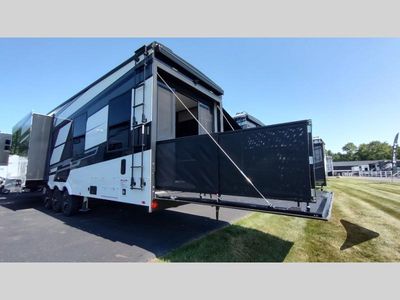 2025 Keystone RV Fuzion — photo 73 view