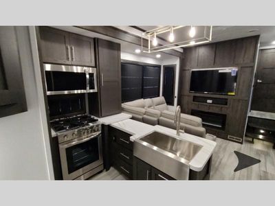 2025 Keystone RV Fuzion — photo 134 view