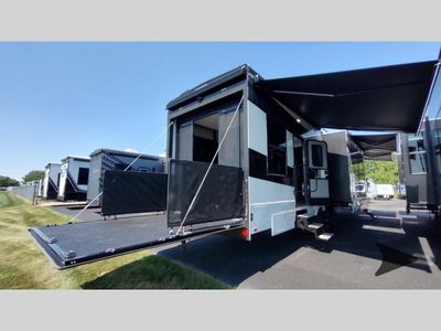 2025 Keystone RV Fuzion — photo 58 view